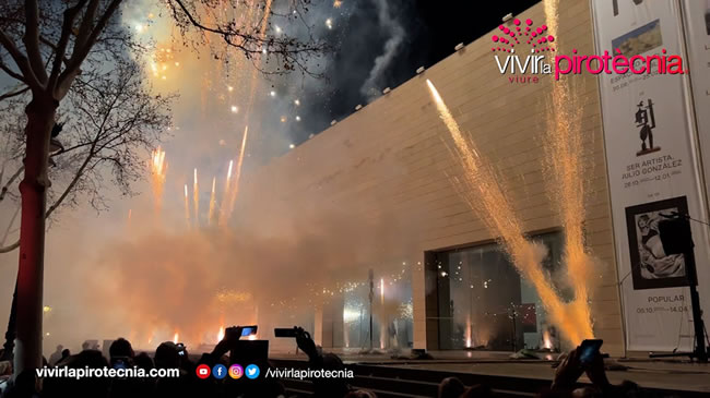 Fallas de València 2024, Castillo de Fuegos Artificiales, Pólvora a la Vespra – Sorell Corona, Sábado 9 de Marzo 2024, Pirotecnia Vulcano
